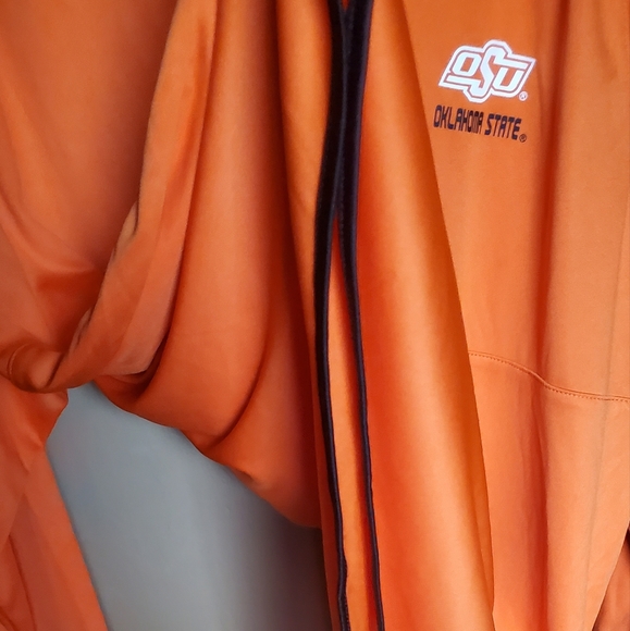 OSU Cowboys 1/4 Zip top - Picture 7 of 9